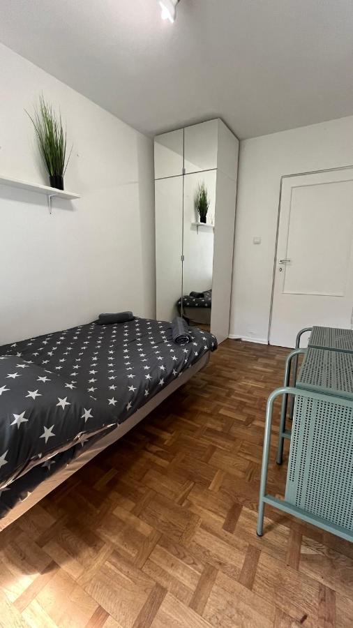Warszawa Wola Pokoje Hostel Екстериор снимка