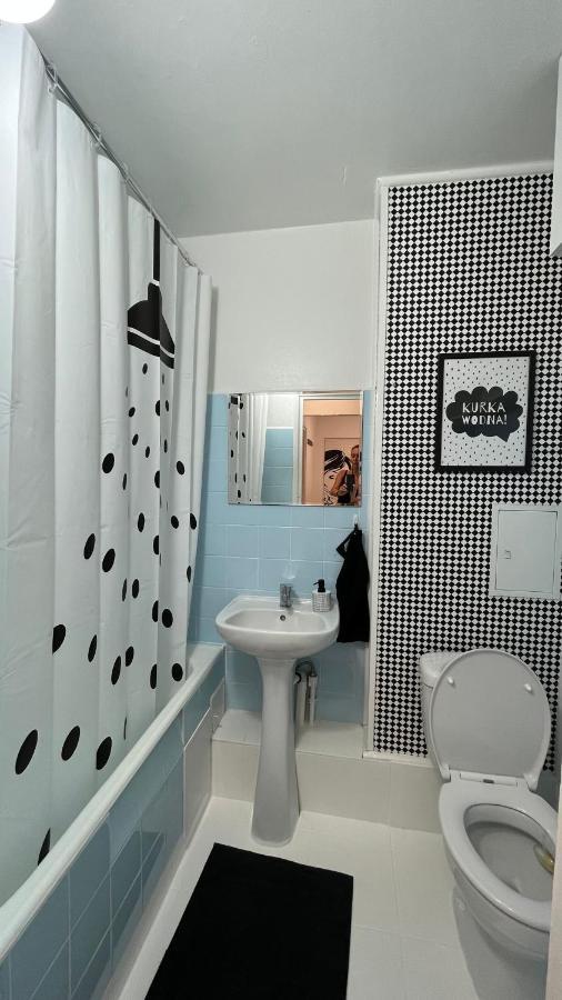 Warszawa Wola Pokoje Hostel Екстериор снимка